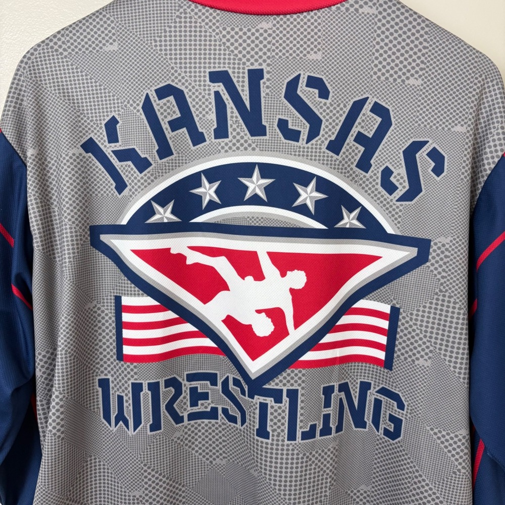 Blue Chip Wrestling Kansas USA Pullover 1/4 Zip shirt Mens Large Grey Red Blue - Picture 9 of 13